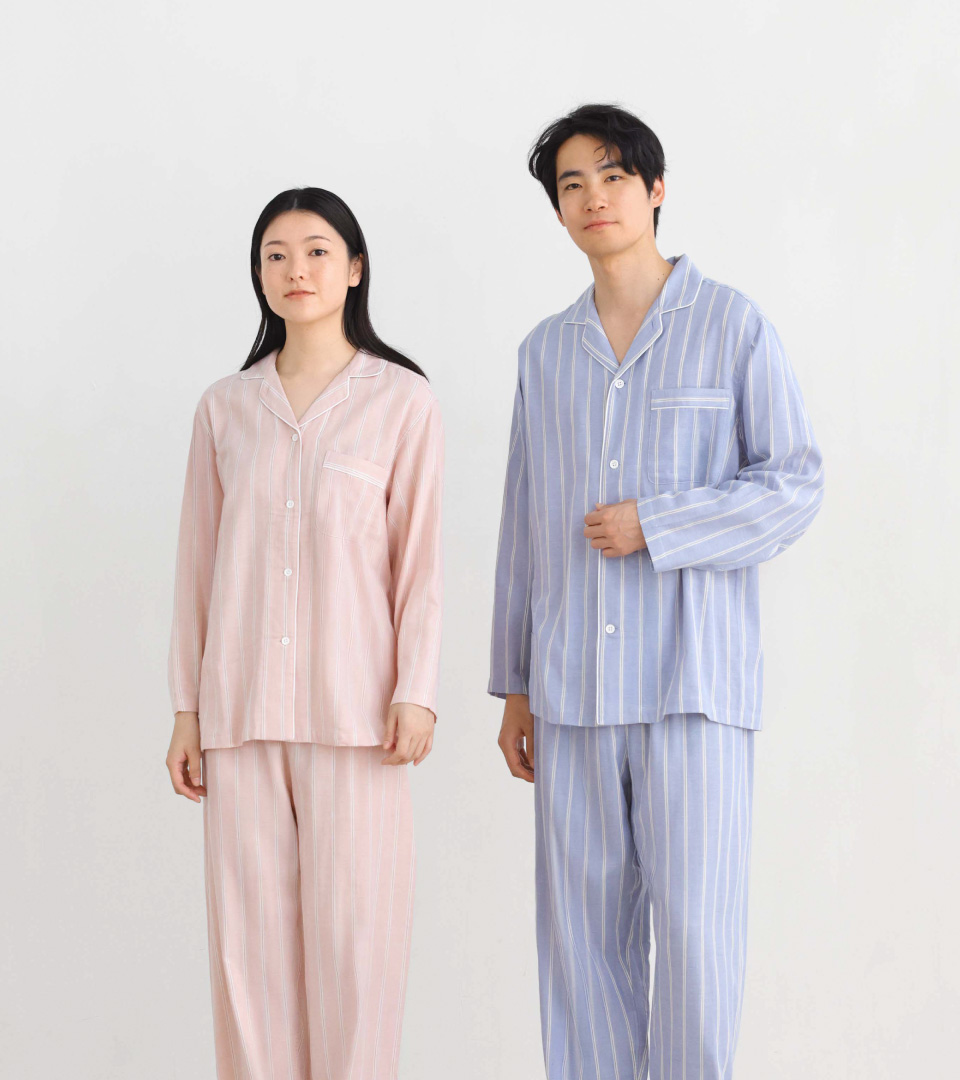 시원한 반소매 파자마 커플, 가족, 친구 등 소중한 사람들과 함께 입기 좋은 무인양품 파자마 시리즈. 올 여름 시원함을 선사할 파자마를 지금 만나보세요.