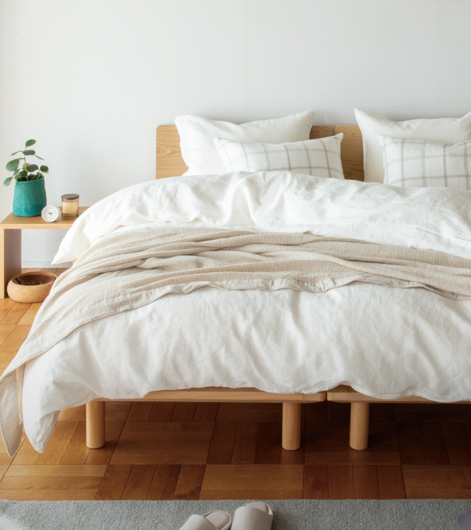 침대와 매트리스 선택 가이드 하루의 1/3를 보내는 곳, 침대 위 매트리스. 피로를 풀고 새로운 하루를 준비하는 가구인만큼 고심해서 선택해야 합니다. 내 몸에 맞는 침대를 만나보세요.