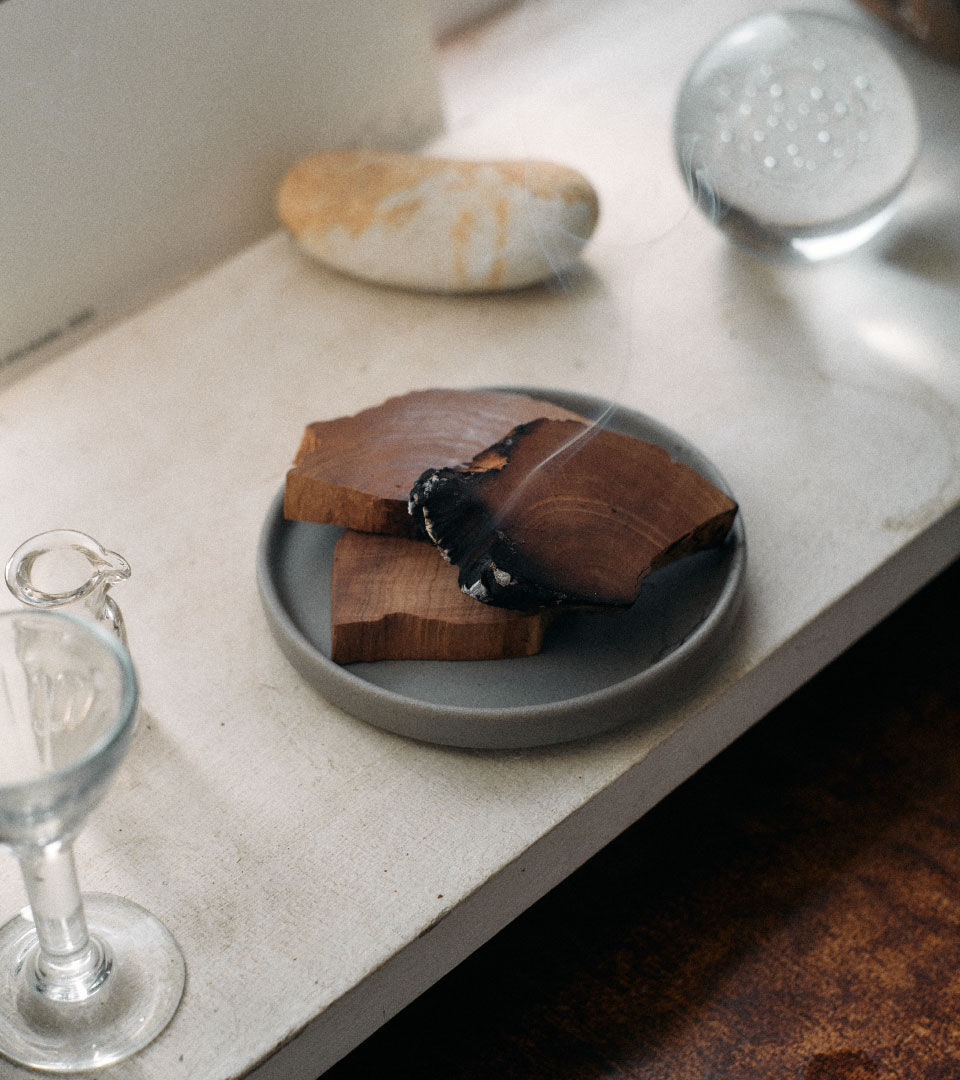 NEW 프레그런스 식물의 힘을 살려 자연스럽고 부드러운 향의 무인양품 프레그런스 오일. 기분이나 장소에 어울리는 향을 선택해 보세요.