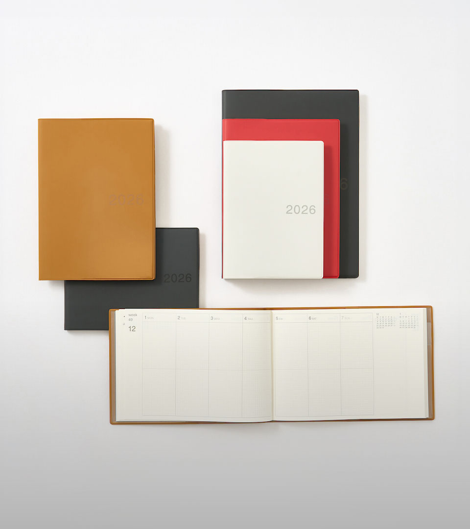 먼슬리 위클리 노트 군더더기 없이, 필요한 것만 담은 위클리 먼슬리 노트. 2026년에도 당신의 시간들을 차분히 써 내려가 보세요.